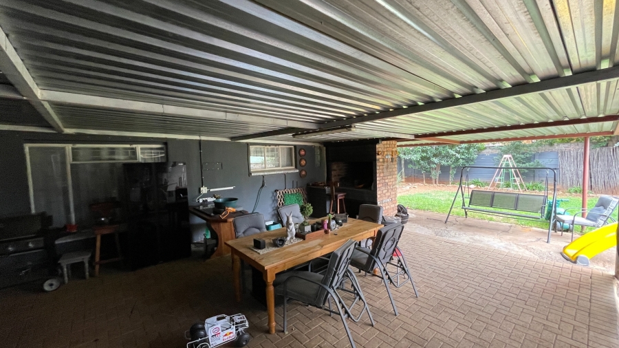 3 Bedroom Property for Sale in Stilfontein Ext 4 North West